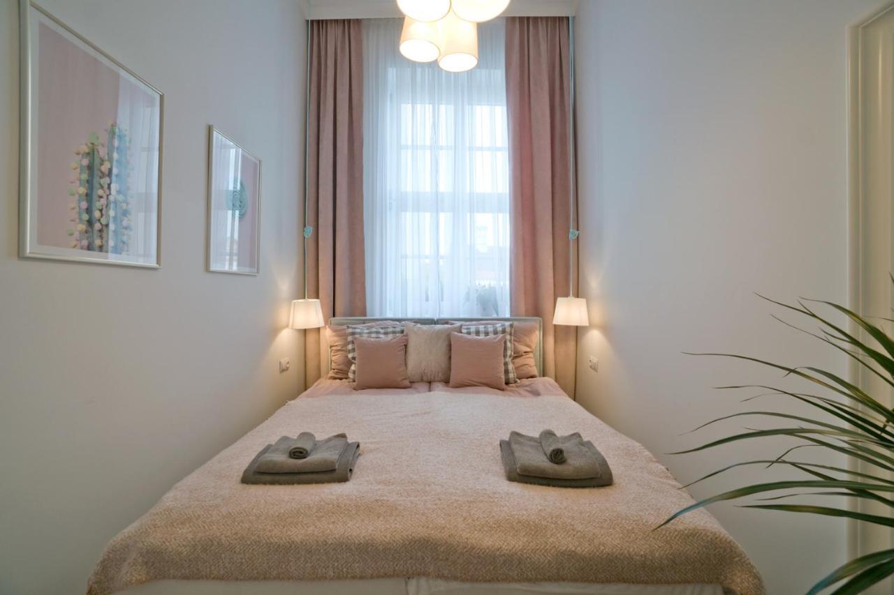Apartamenty Profesorskie ชเตชชิน ภายนอก รูปภาพ